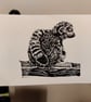 Original Lino Print of a lemur sitting watching tourists at a wildlife park - Image 2