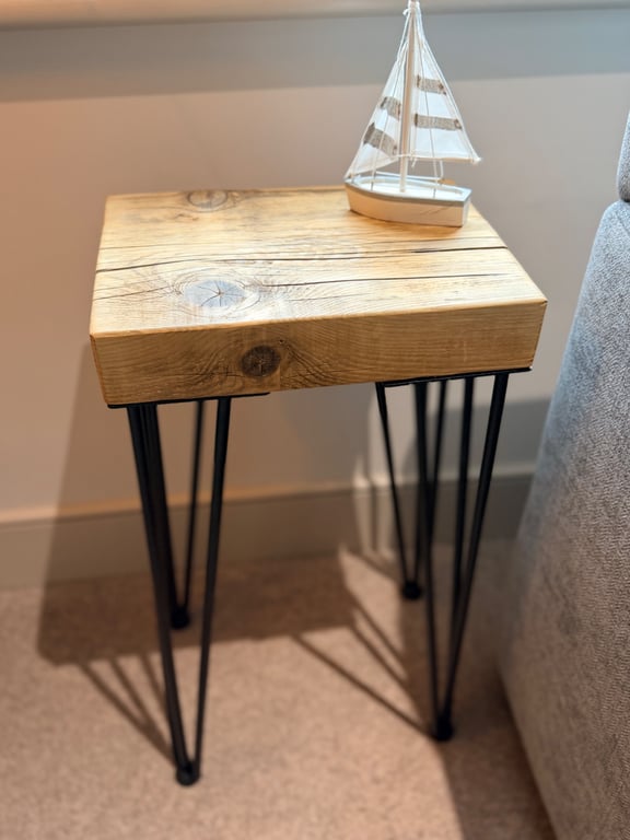 Chunky Reclaimed Wood Side Table Rustic End Table with Black Hairpin Legs