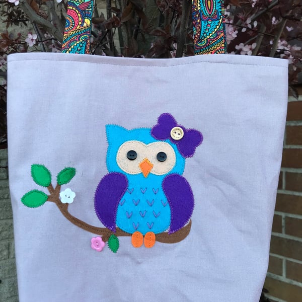 Appliqued Owl on a Tote Bag
