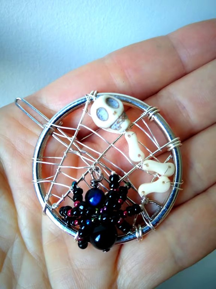 Halloween Black Spider With Skull And Bones Beaded Wirework Web Hair Slide