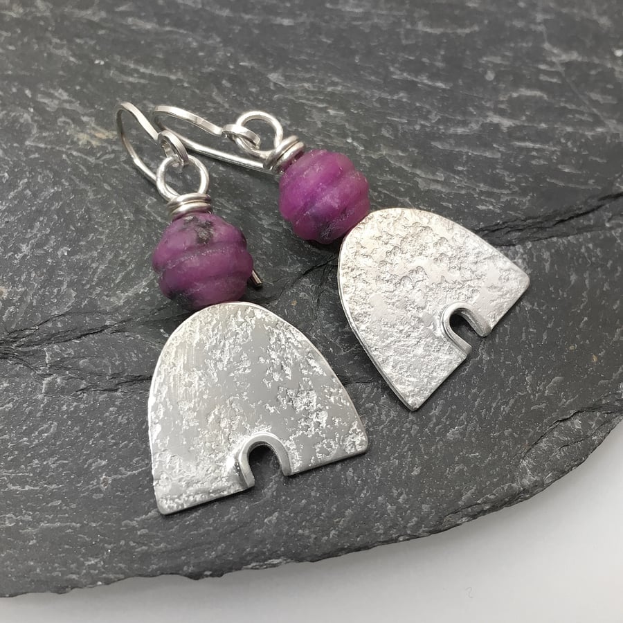 Sterling silver and purple dyed agate Skep earrings
