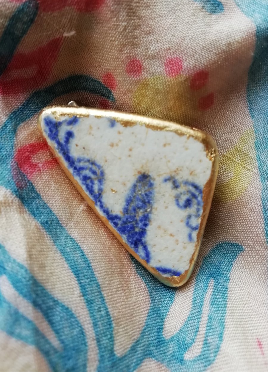Sea pottery brooch
