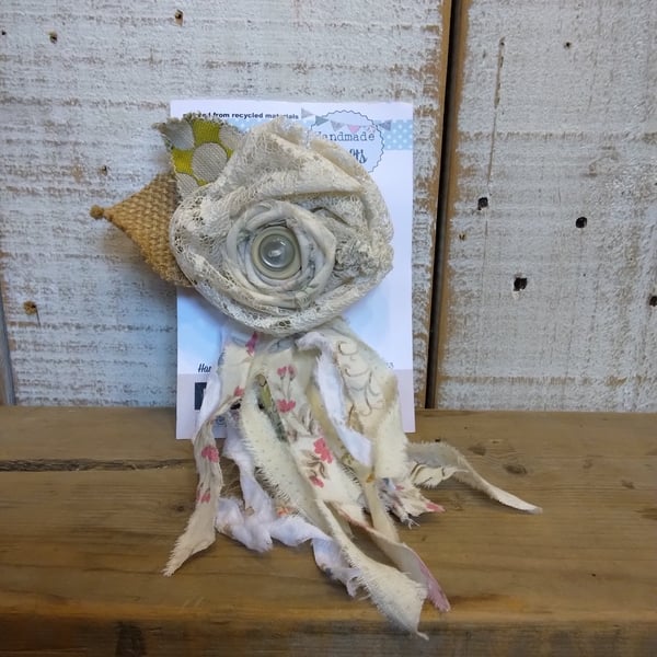 Countryside bride inspired brooch 