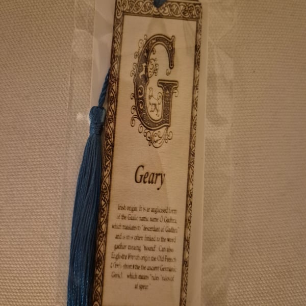 Engraved personalised wooden bookmark with coloured tassle