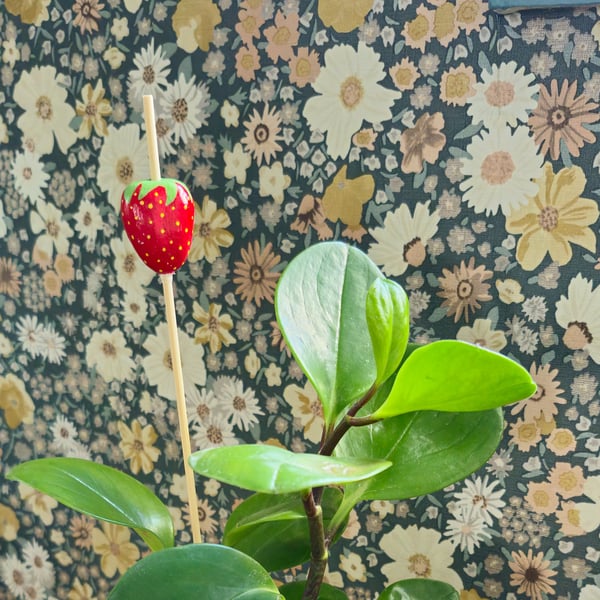 Strawberry Plant Stake