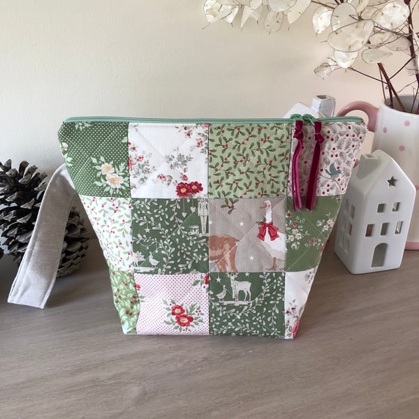 Festive patchwork project bag 7