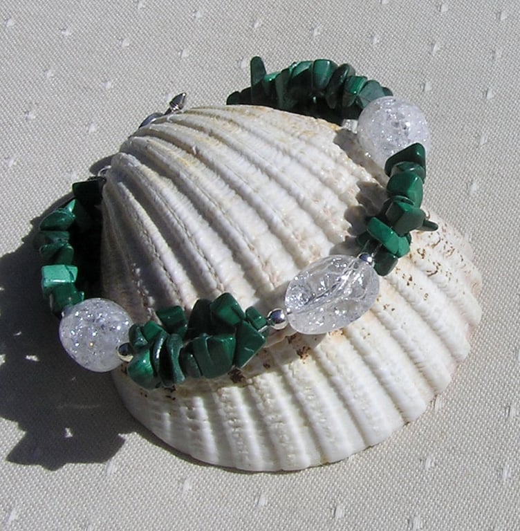 Green Malachite & Crackled Quartz Gemstone Bracelet "Mallow Dew"