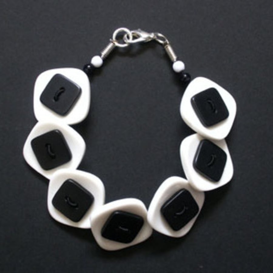 SALE: Black and white square button bracelet 
