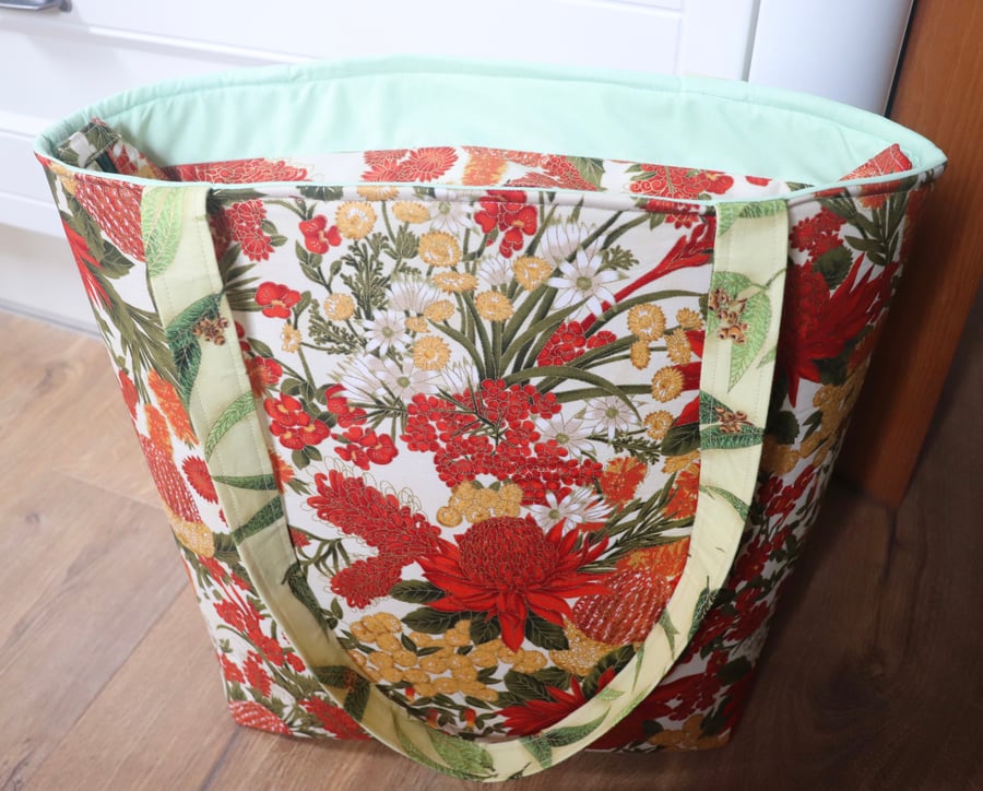 Zipped Floral Tote Bag.