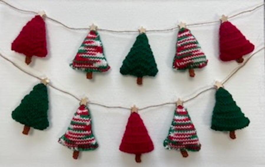 Festive Christmas tree knitted bunting (5 trees per set)