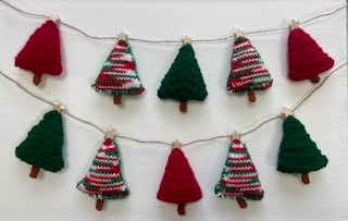Festive Christmas tree knitted bunting (5 trees per set)