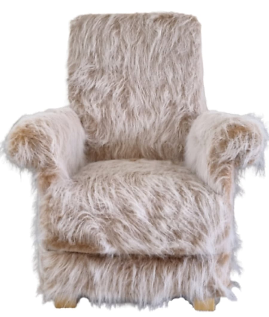 Small fur chair new arrivals