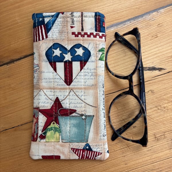 American Theme Quilted Fabric Glasses Case