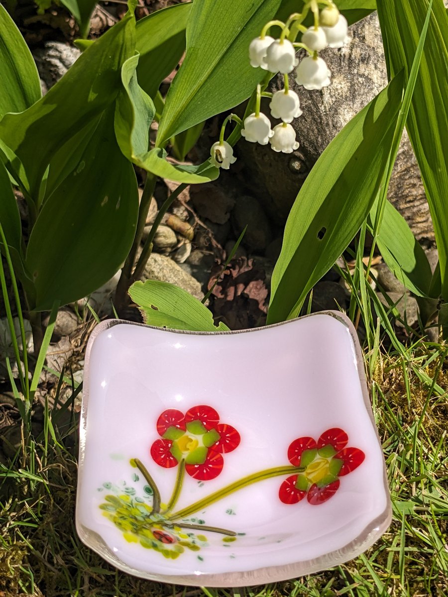 Fused glass mini dish 7.5cm Flowers