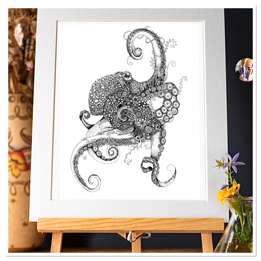 Beautiful Octopus illustration (Black and White) 