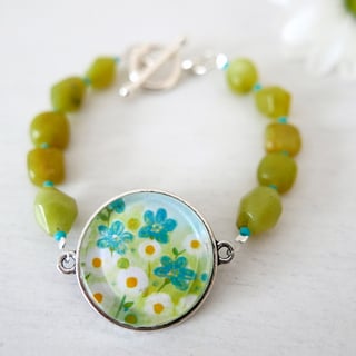 Lime Green Floral Bracelet, Jade Bracelet with Art Print, Daisy Pendant