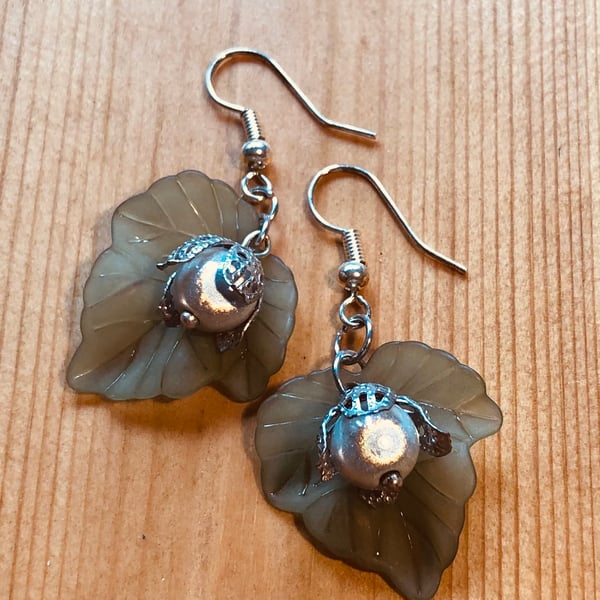 Leaf and white berry earrings 
