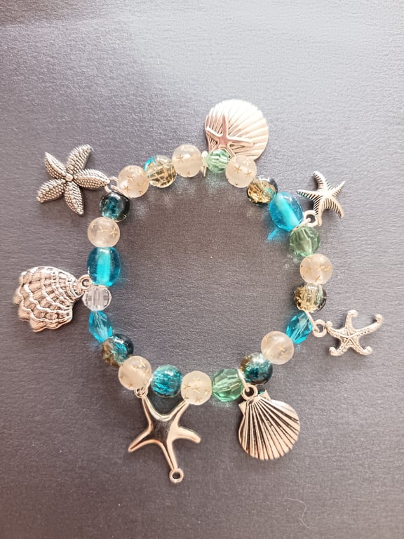 Elasticated nautical charm and bead bracelet