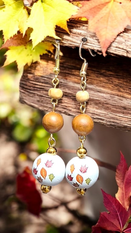 Autumn leaves earrings, woodland earrings, nature earrings, wooden earrings, lon