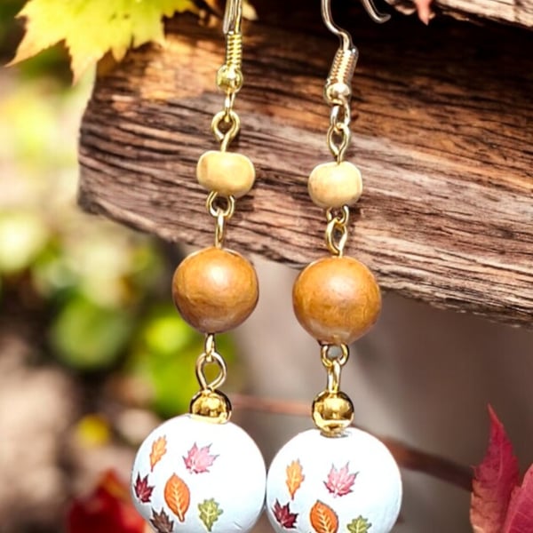 Autumn leaves earrings, woodland earrings, nature earrings, wooden earrings, lon