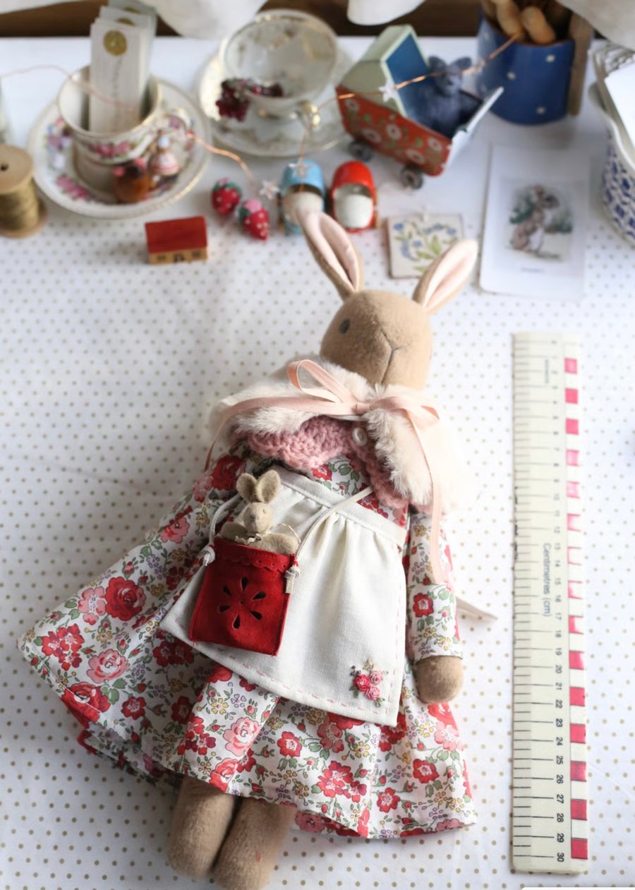 Heirloom Liberty Bunny - Felicite Red