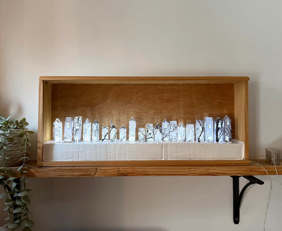 Light Up Paper City, Forest Art Sculpture Lamp, Bookshelf Diorama