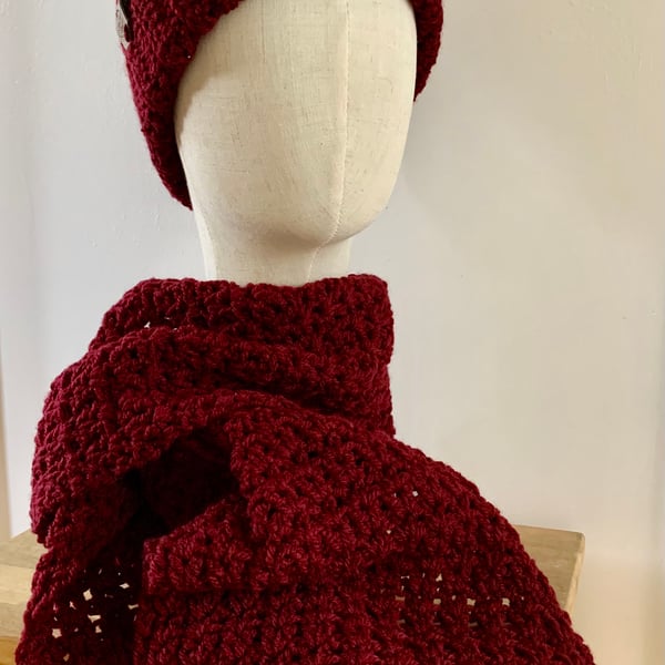 Crocheted hat and scarf set
