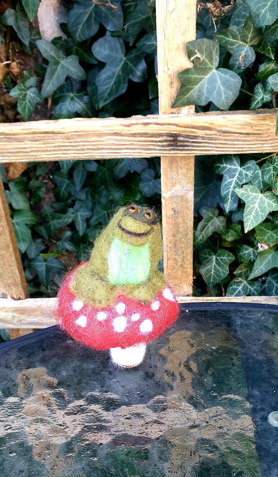 Whatcraft Merino Wool Needle Felted Sculpture of A Toad On A Toadstool 14cm