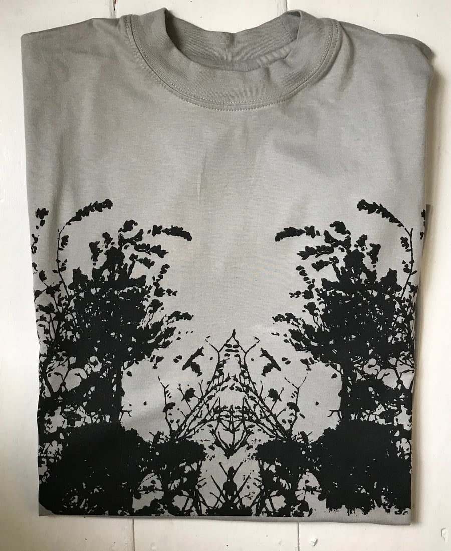 Stormy Trees Men's grey printed cotton short sleeve T shirt grey and black Large