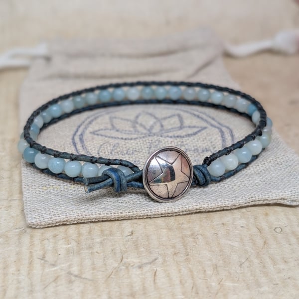 Amazonite and leather bracelet with button fastener 