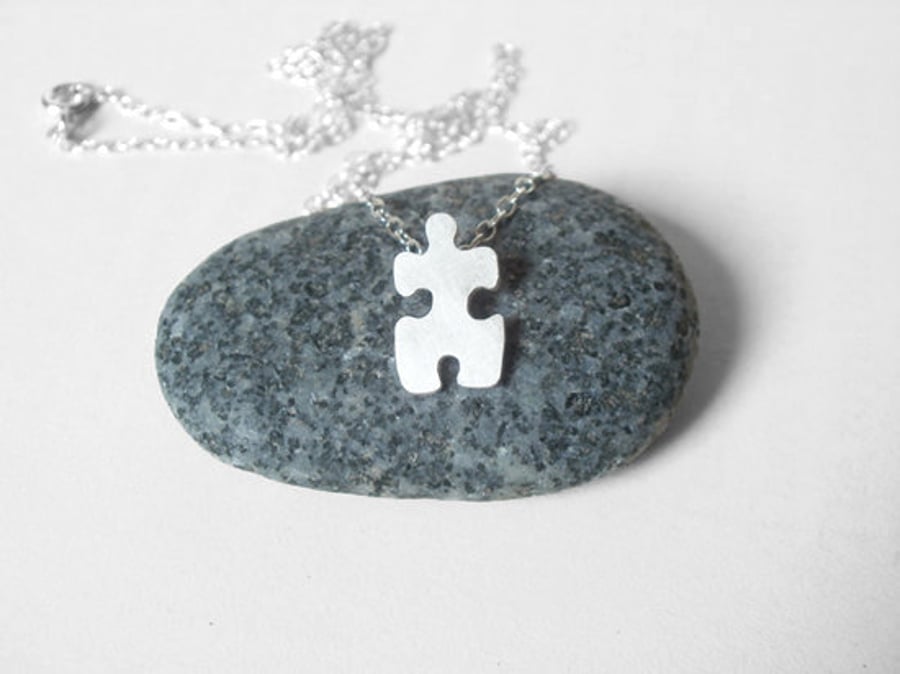jigsaw puzzle necklace version No.2