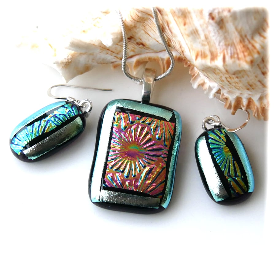 Dichroic Glass Pendant Earring Set 106 Silver Florentine and silver plated chain