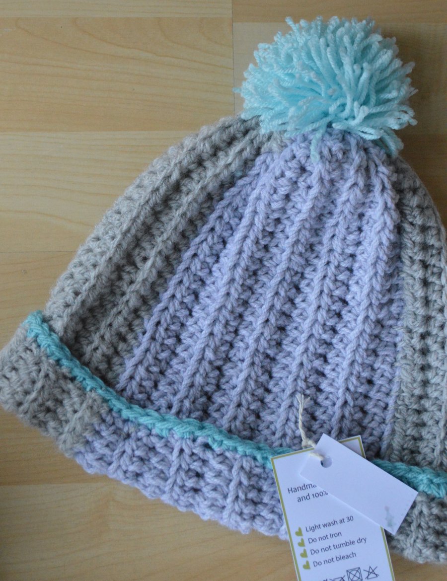 Two Tone Grey Woolly Hat