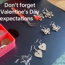 Silver featherweight heart earings