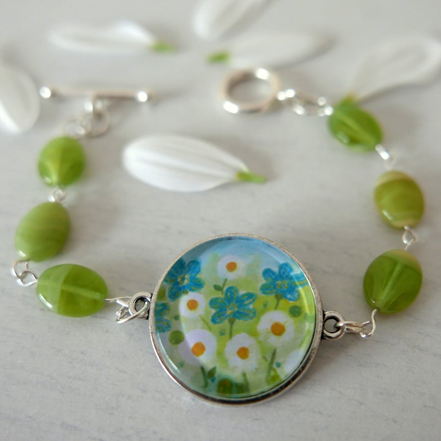 Daisy Bracelet, Green Bracelet, Floral Art Jewellery