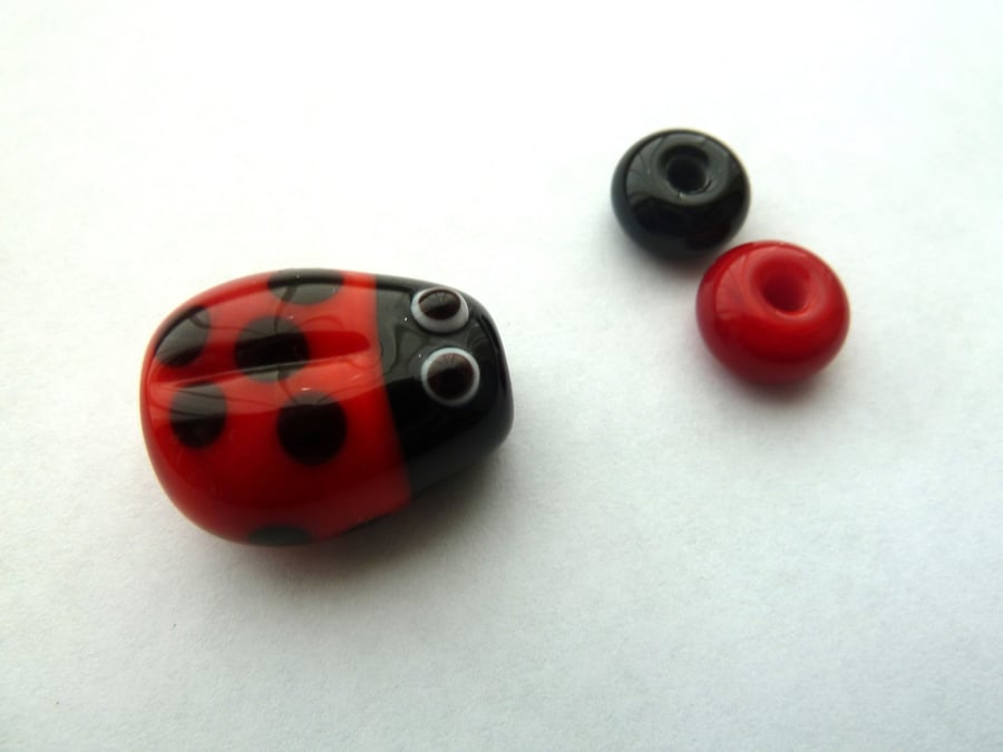 ladybird focal bead