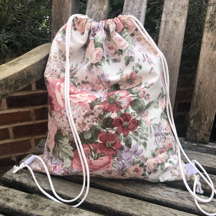 Vintage floral drawstring gym bag, PE bag