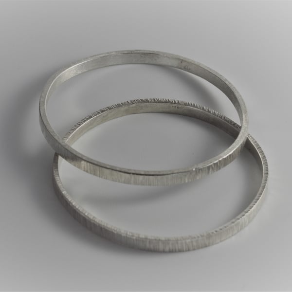 STERLING SILVER TEXTURED STACKING BANGLE 