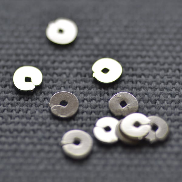 Silver Plated 4mm Spangles