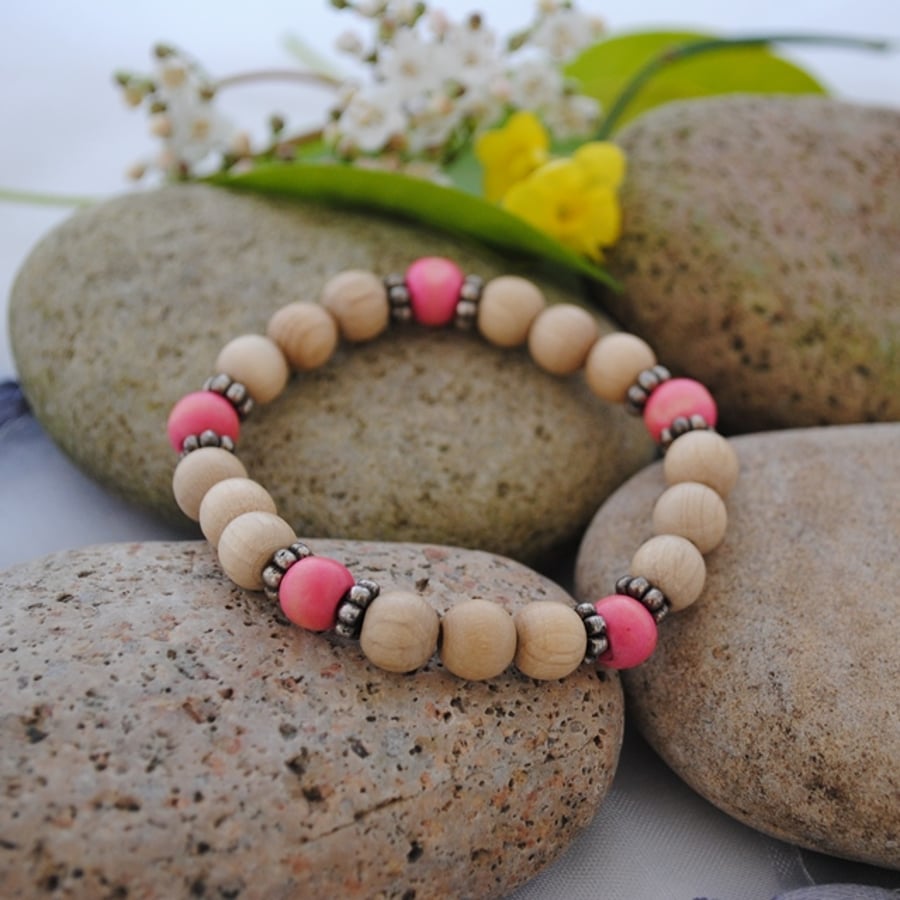 Pink wood bead bracelet (small)