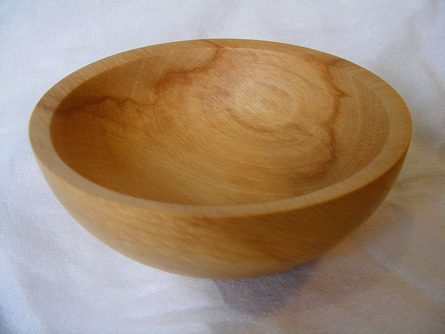 Small Horse chestnut food bowl 231