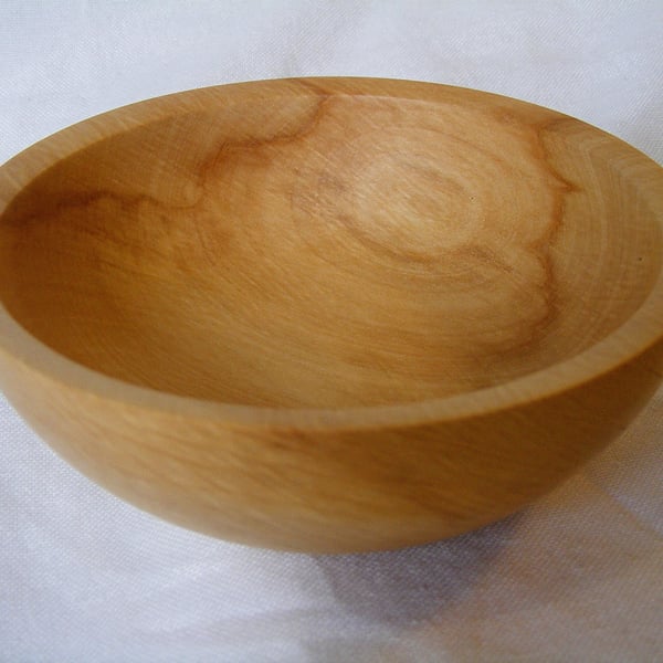 Small Horse chestnut food bowl 231