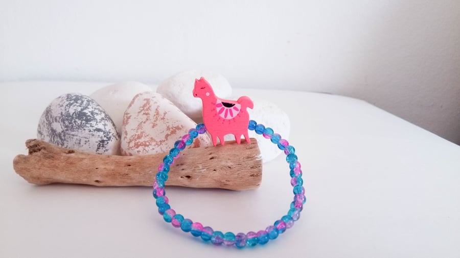 Small Alpaca Llama Crackle Bead Bracelet - Pink