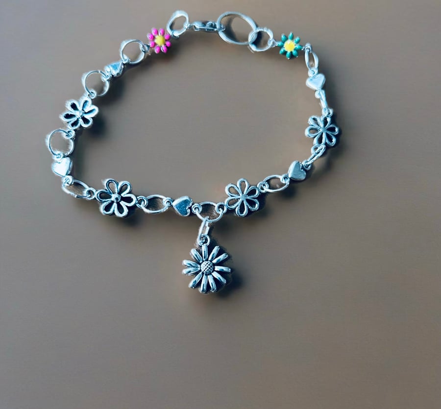 Daisy Chain Bracelet - Silver Plated - 8” - Perfect for Summer