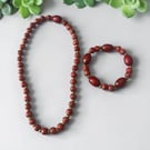 An attractive handmade jewellery set. 