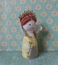 Queen Elizabeth I peg doll. - Image 6