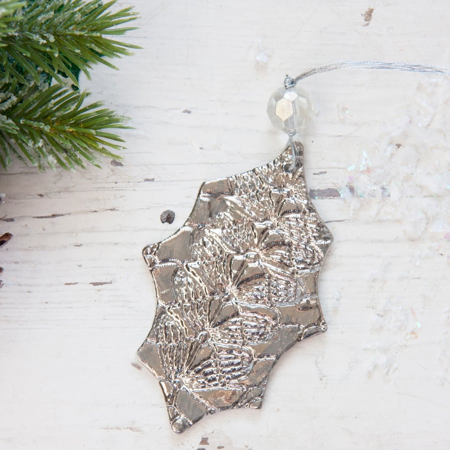 Christmas Porcelain Platinum Holly Decoration