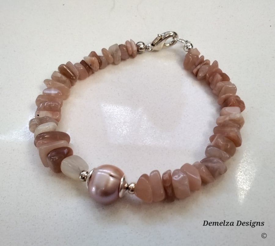Peach Moonstone & Peach Freshwater Culture Pearl Bracelet 