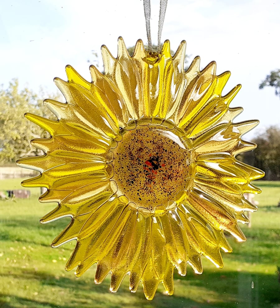 Fused glass sunflower suncatcher wall art decoration, no 2