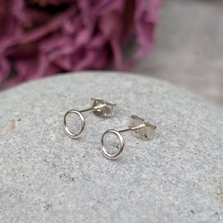 Sterling Silver Small Circle Stud Earrings - JBJ3009